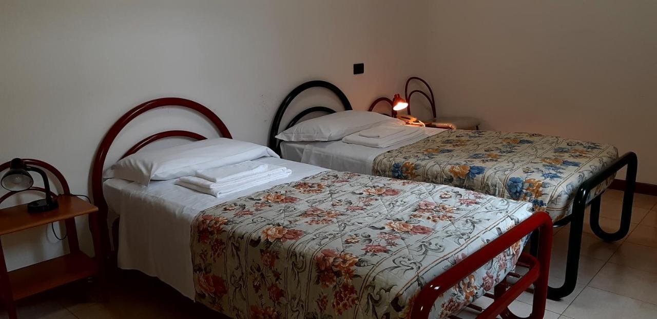 Hotel Casa Santa Caterina e Sant Antonio Padova Esterno foto