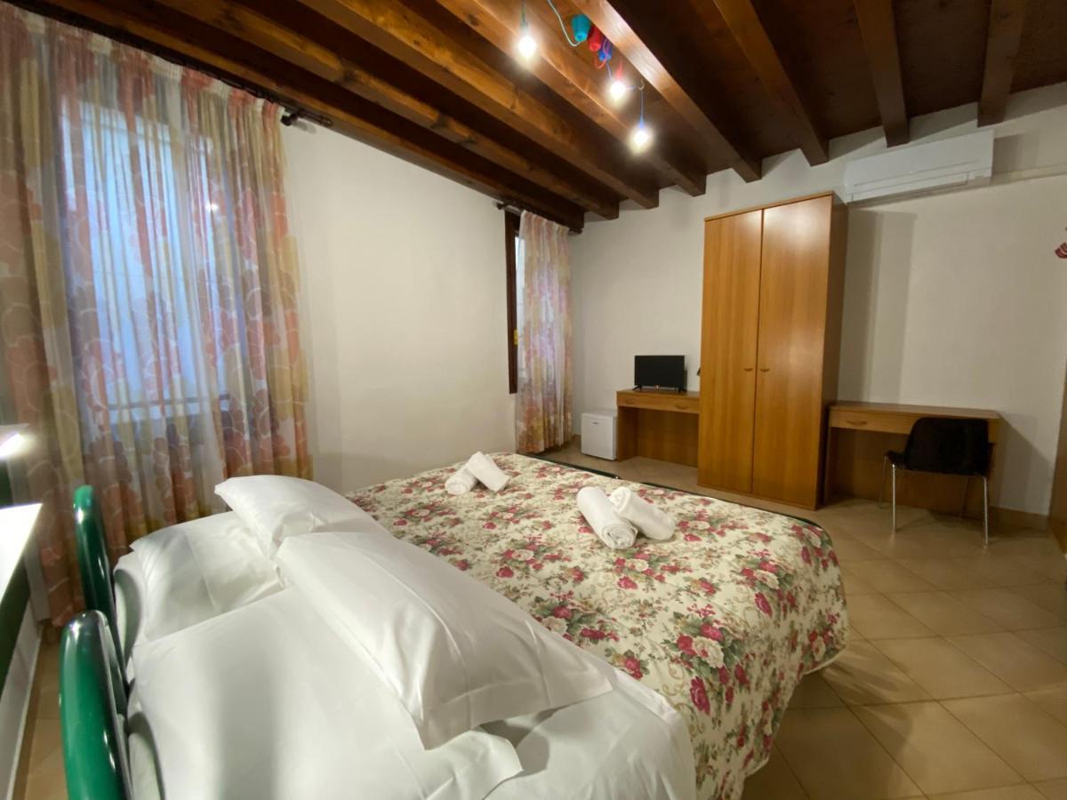 Hotel Casa Santa Caterina e Sant Antonio Padova Esterno foto