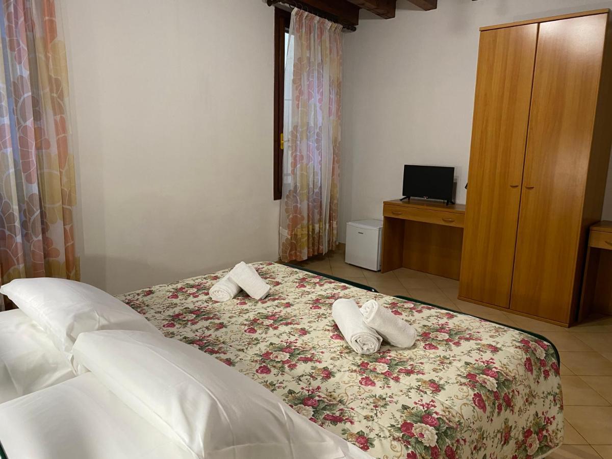 Hotel Casa Santa Caterina e Sant Antonio Padova Esterno foto